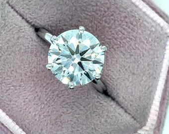 Refs 4 CARAT/ 【F】 4.04 Carat F VVS2 Round Cut Diamond - ID - IGI Certified