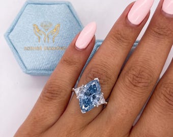 10 Carat Total Vivid Blue VVS2 Clarity IGI Certified Marquise Lab Grown Three Stone Diamond Engagement Ring Side Trillions 18k White Gold