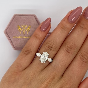 2.5 carat D/VVS2 IGI CERTIFIED Marquise Cut Three Stone Lab Grown Diamond Engagement Ring , Side Marquise Cut Diamonds 18k White Gold Ring
