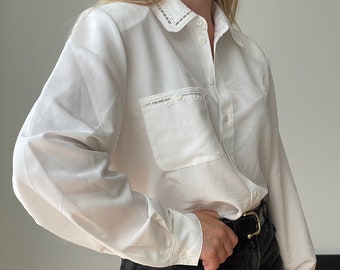 Vintage White Blouse Classic Shirt Long Sleeve Top mother-of-pearl Button Up Minimalist Embroidery Elegant Collar Timeless Style