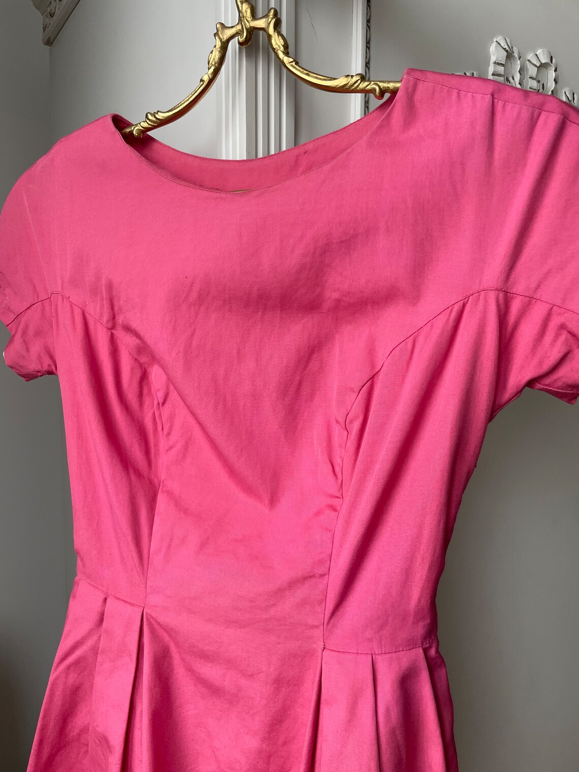 Vintage 1960s Pink A-Line Vintage Dress, Classic Feminine Style, Handpicked Curated Clothes, foto 3 di 5