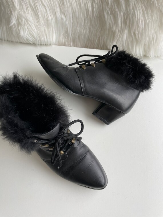 Vintage Black Boots Fur Trim Low Heel Lace Up Sho… - image 2
