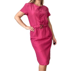 Vintage Fuchsia Pink Knee-length Short Sleeved Tazzia Dress, Classic Structured Silhouette, Timeless and Elegant Style