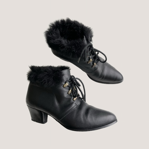 Vintage Black Boots Fur Trim Low Heel Lace Up Sho… - image 1