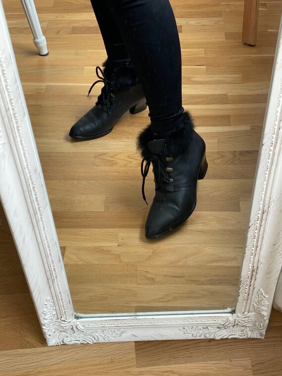 Vintage Black Boots Fur Trim Low Heel Lace Up Sho… - image 10
