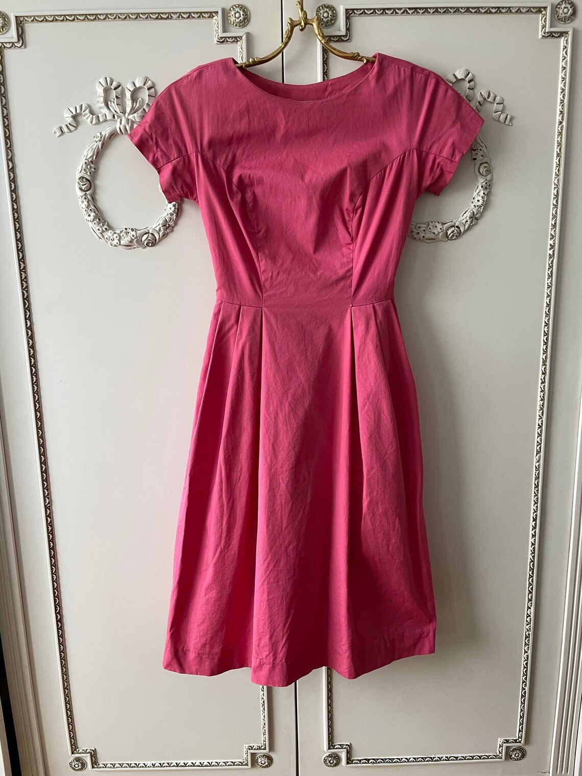 Vintage 1960s Pink A-Line Vintage Dress, Classic Feminine Style, Handpicked Curated Clothes, foto 2 di 5