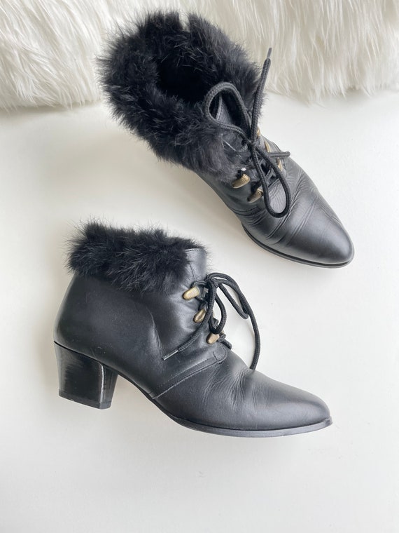 Vintage Black Boots Fur Trim Low Heel Lace Up Sho… - image 6