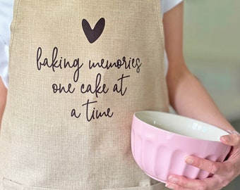 Baking Apron with phrase | Kitchen apron with pockets | Gifts for baker | Gift for her