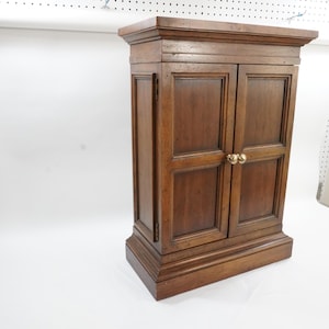 Vintage Heritage Grand Tour Mahogany End Table, Cabinet, Hall Table, Vintage Wood Furniture Made in USA, 29 1/4&quot; H  Free USA Ship