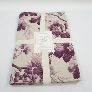 Williams Sonoma Placemats, Grape Toile Tablecloth, Set of 4, Made in Moldova, Plum Kitchen Dining Room Tablecloth, Linens, Free USA Ship