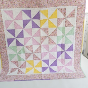 Edredón vintage hecho a mano para bebé, edredón para cuna, edredón para diván, edredón patchwork con diseño de molinillo, edredón para colgar en la pared, decoración para guardería. Envío gratuito a EE. UU.