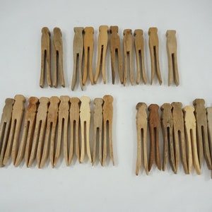 Wooden Clothes Pins, 28 Natural Wood Clothes Pins, FLAT Wooden Pins, Vintage Push Laundry Line Clothes Pins, Craft Supply #295 Free USA Ship