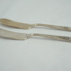 WM A. Rogers Silverplate Butter Knives, 2 Silverplate Master Butter Knives 1941 King Arthur Silverplate Silverware, Flatware Free USA Ship