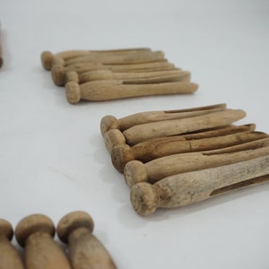 Wooden Clothes Pins, 30 Natural Wood Clothes Pins, Round Wooden Pins Vintage Push Laundry Line Clothes Pins, Craft Supply #286 Free USA Ship