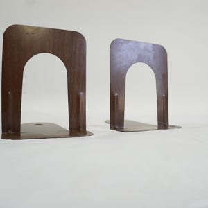 Metal Bookends, Vintage Book Holders, Shelf Decor, Library Bookends, Mid Century Bookends, Woodgrain Metal Bookends 5.25&quot; H Free USA Ship
