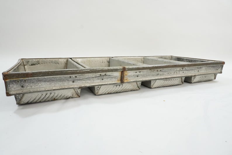 Chicago Metallic Baking Sheet Pan - Thumbnail 2