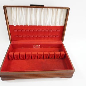 Flatware Chest, Silverware Box, Storage Cutlery Case, Rogers & Co., Oneida 950s Pressboard Paper Bottom, Condition Issues Free USA Ship