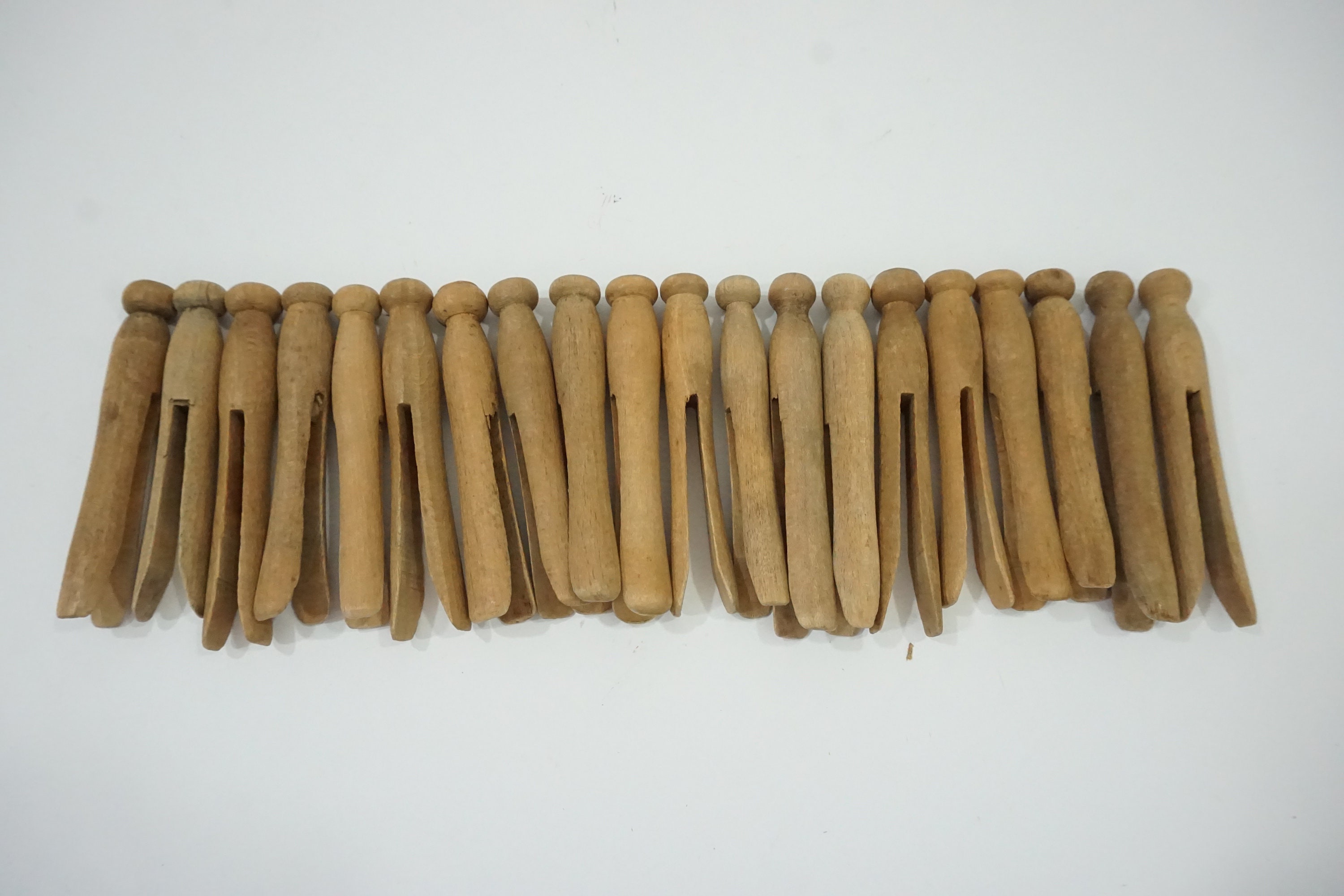 Wooden Clothes Pins 20 Natural Wood Clothes Pins Round Etsy UK