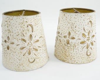 Pantallas de lámpara con clip, 2 pantallas de lámpara de araña de papel con diseño floral perforado, diseño floral, interior con clip de lámina dorada, envío gratuito a EE. UU.