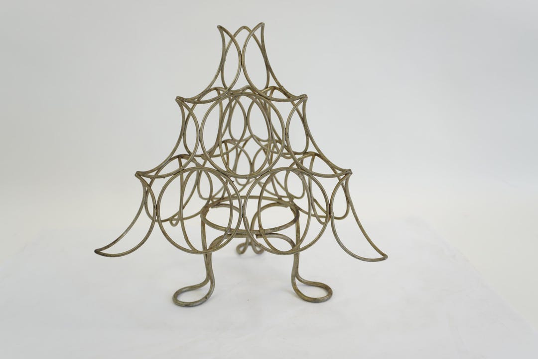 Orangen Ständer, MCM Metall Geometrischer Design Orangen Halter, Circa 1940s Design, Moderne Kunst, Orangenbaum mit Sockel, Free USA Ship