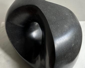 Escultura de piedra negra de forma continua, escultura abstracta, escultura negra de interior, escultura ambiental 3D, escultura de piedra azul.