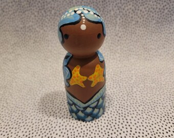 Muñeca peg, sirena, juguetes de madera, muñecos de madera, pintada a mano,