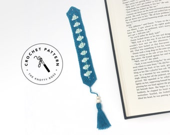 CROCHET PATTERN - The Lydia Bookmark - Downloadable PDF - Crochet diy bookmark tutorial. Granny style bookmark quick crochet pattern