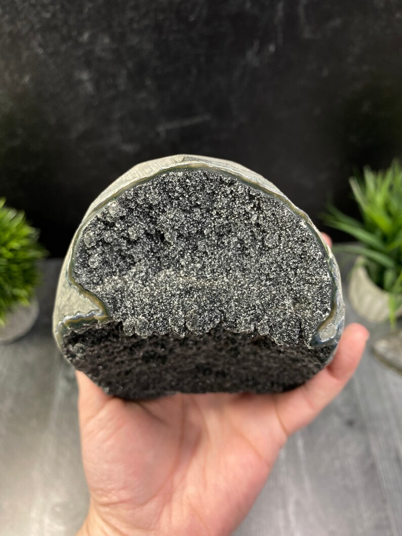 Sparkly Crystal Druzy Geode Amethyst Geode Amethyst Crystal Decor Black Galaxy Amethyst Geode Crystal Druzy Amethyst Decor Black Crystal A25