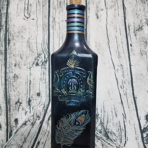 Decorated liquor bottle, painted, wine bottle decorations, painted bottle, bottle decor, tequila bottle