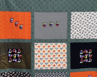 Twin Quilt/Twin Throw Chickens & Foxes