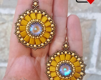 Tutorial de pendientes Rays - Tutorial fotográfico para pendientes con cuentas de rivoli, tila y semillas - PDF - Patrón de abalorios para pendientes