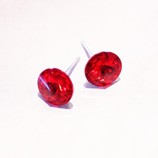 Red Round Swarovski stud earrings, Garnet Ruby Swarovski Crystal Stud earrings, birthstone, circle red crystal stud,, 6mm, 8mm