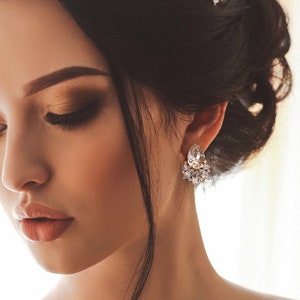 Bridal Gold stud earrings, Silver crystal earrings, Swarovski crystal earrings, Bridesmaids earrings, Bridal jewelry, Wedding Jewelry