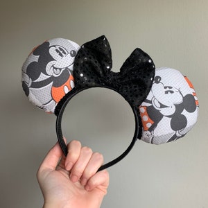 Das Hauptmausohren-Stirnband mit Paillettenschleife | Mickey und Minnie Disney Mouse Ohren Charakter inspirierte Ohren