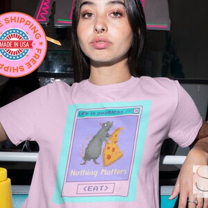 Pizza Rat Vaporwave T-Shirt – 8-Bit Kawaii Graphic Tee