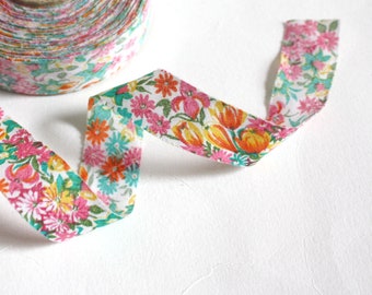 3 Yards Vintage Floral Bias tape/ cotton open edge trim.  1'' (2.5cm) wide trim for Crafts, Wrapping, Collages. Lengths of 2.7m/3y.