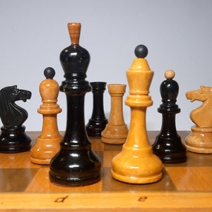 Ajedrez de madera antiguo. Torneo de ajedrez soviético. Juego de ajedrez de gran maestro. Juego de ajedrez URSS.
