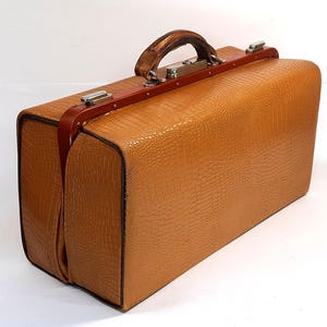 Sac médical.Sac vintage soviétique.Sac de médecin.Mallette antique.Sac de voyage URSS.Sac de voyage URSS.Sac marron.Accessoires de cinéma.Accessoires de cinéma médicaux.