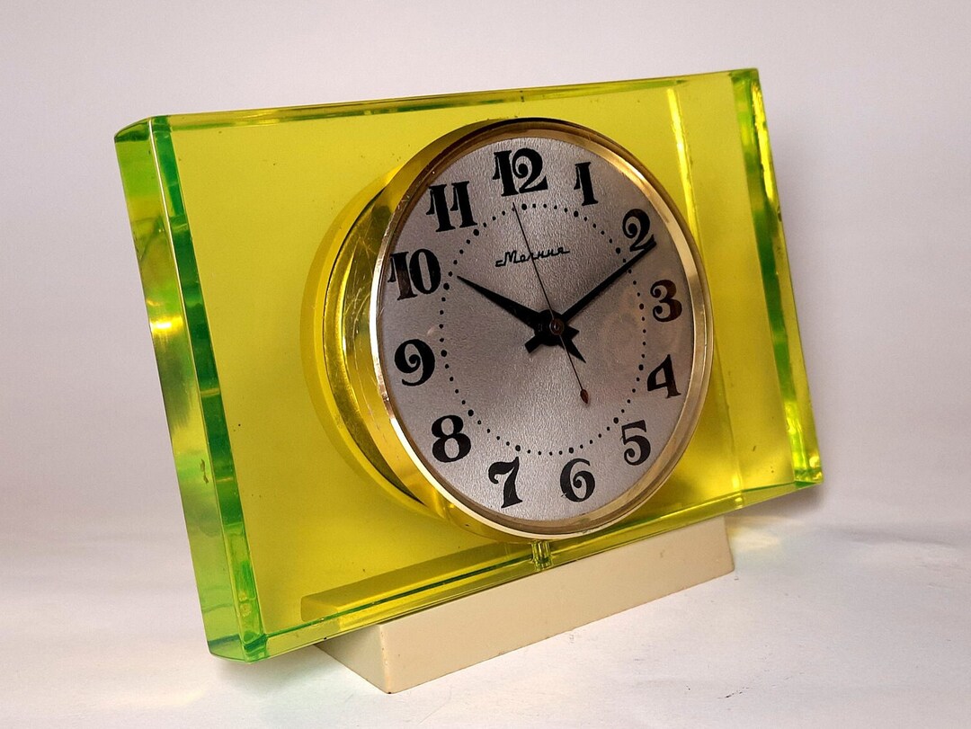 Vintage Clock MOLNIJA Soviet Mechanical Table Clock Clock Etsy