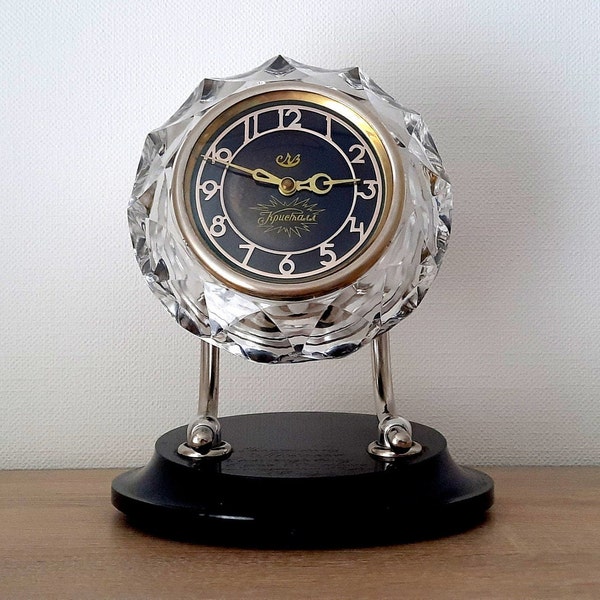 Horloge mécanique Majak, horloge de bureau vintage, horloge ancienne lourde, horloge de bureau URSS, horloge de travail, horloge de cheminée.
