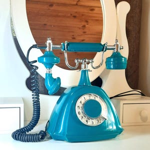 Sovjet-telefoon. Bureautelefoon. roterende telefoon. Schijf telefoon. Vintage telefoon Sovjet-Unie. Turkoois telefoon. Telefoon. Kerstcadeau. Cadeau idee