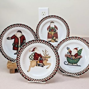 Debbie Mumm Santas Spirit Boxed Set Of 4 Salad Dessert Plates