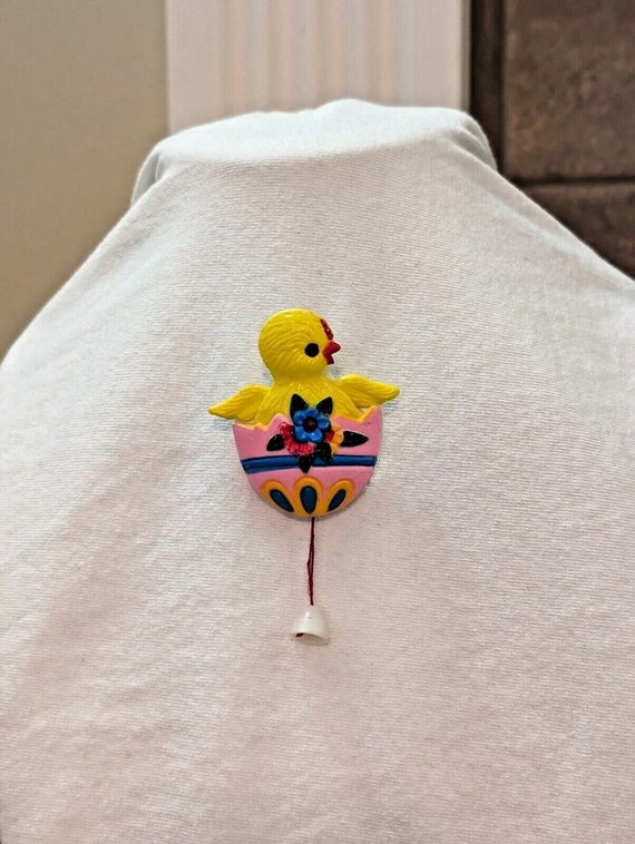 Mechanical Easter Brooch Vintage Pull String Lape… - image 1