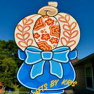 READY TO SHIP Pumpkin door hanger, fall pumpkin door hanger, Thanksgiving door hanger, autumn decor, chinoiserie decor, pumpkin topiary