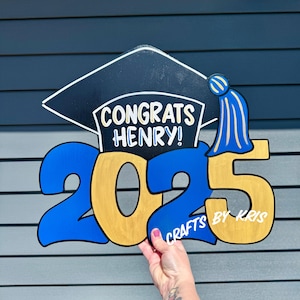 Class of 2025 door hanger, Class of 2026 door hanger, Graduation door hanger, Congrats grad sign, grad party decor, graduation photo prop