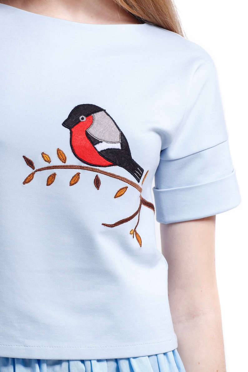 Crop top Winter bird with handmade applique