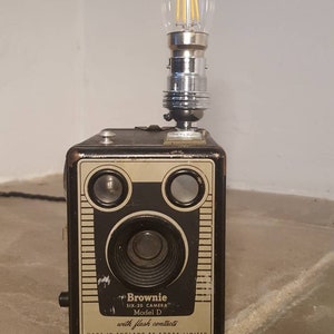 Kodak Brownie camera table lamp including bulb image 6