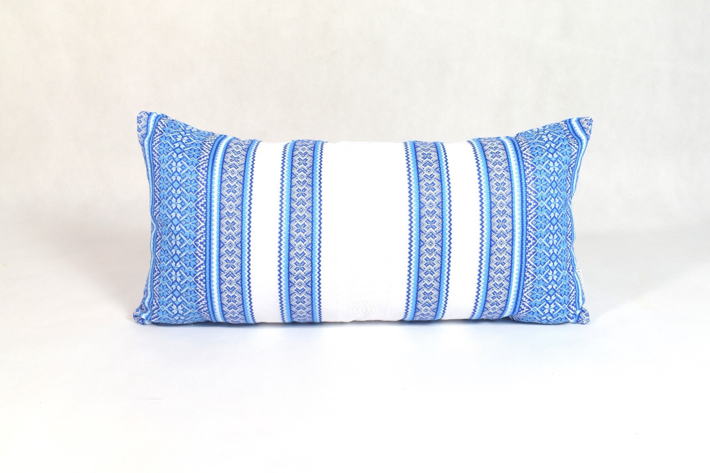 Coussin Lin Blanc avec Bleus Motifs Folkloriques, Coussins Bleus, et Bleu Coussin, Oreiller Motif Et