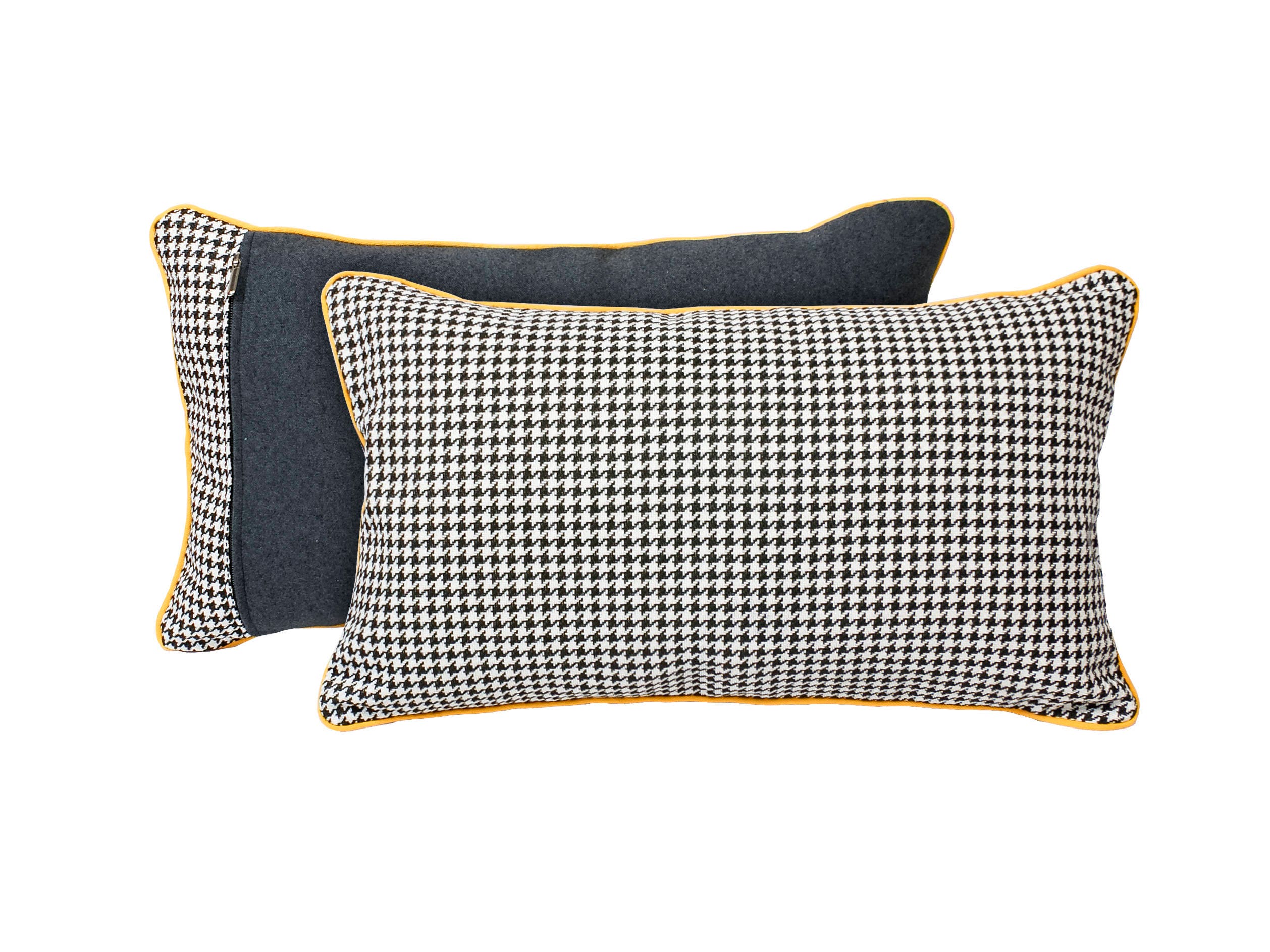 Houndstooth cushions top