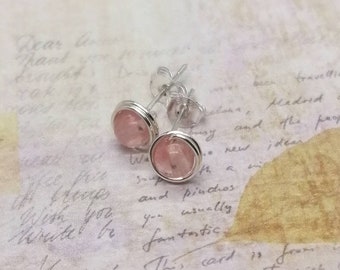 Mini boucles d’oreilles à clous en quartz fraise 935 argent - petites boucles d’oreilles à clous en pierre précieuse rose argent - cadeau pour elle